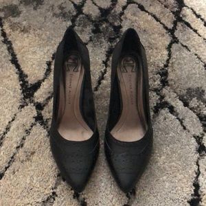 Etienne Aigner Black Pumps